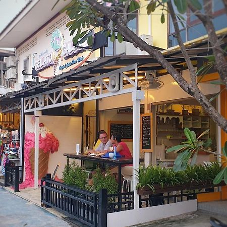 Island Cafe&Hostel Koh Lipe Luaran gambar